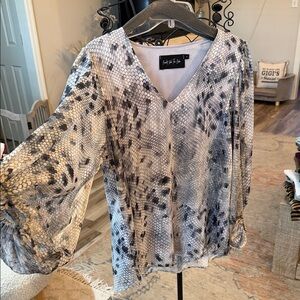 Chic Snake Print V-Neck Blouse
